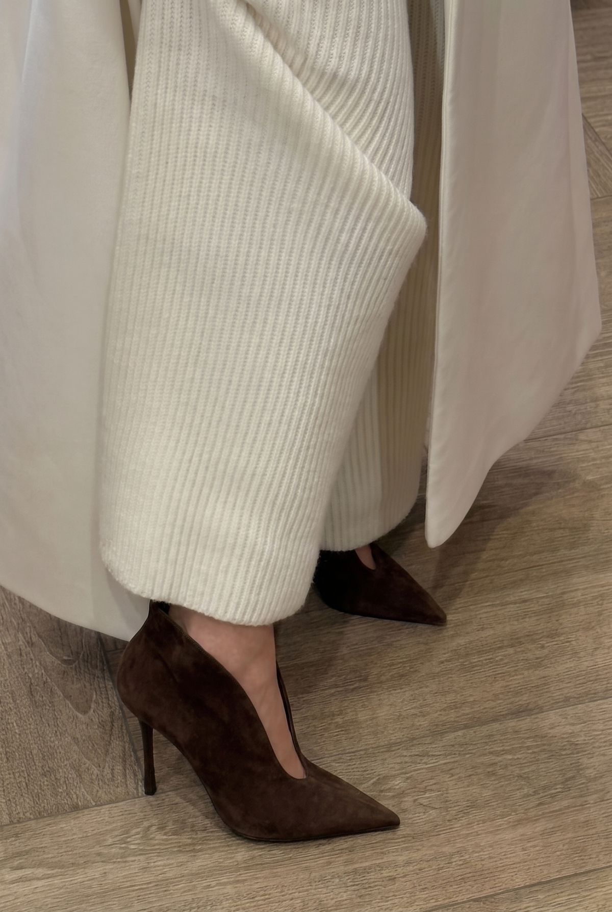 Heeled brown suede boots Alisha
