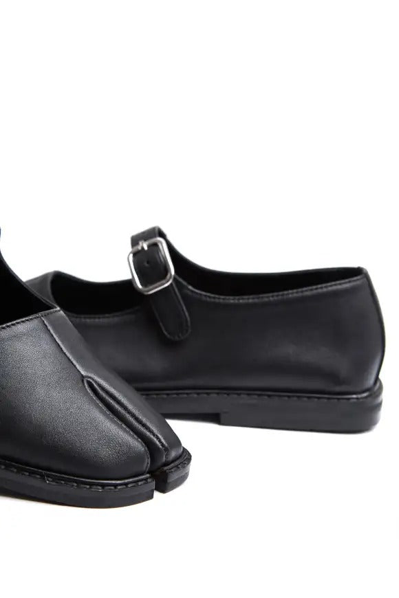 859104 Tabi mary jane