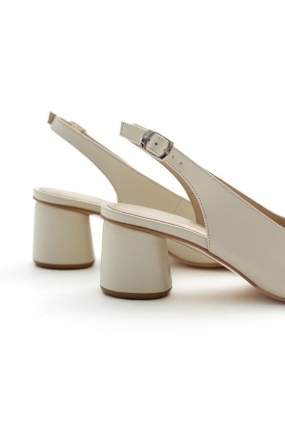 210912 Tabi Shoes Bone