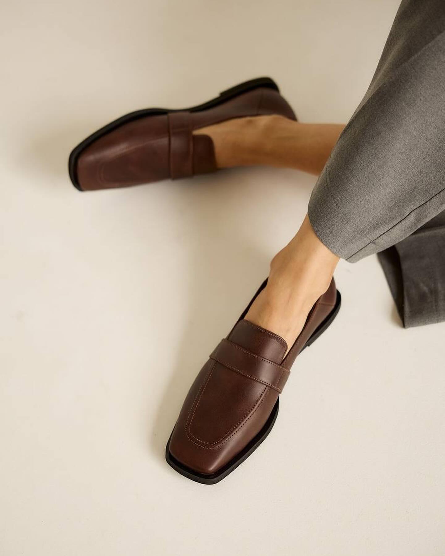 Brown leather loafers Mari