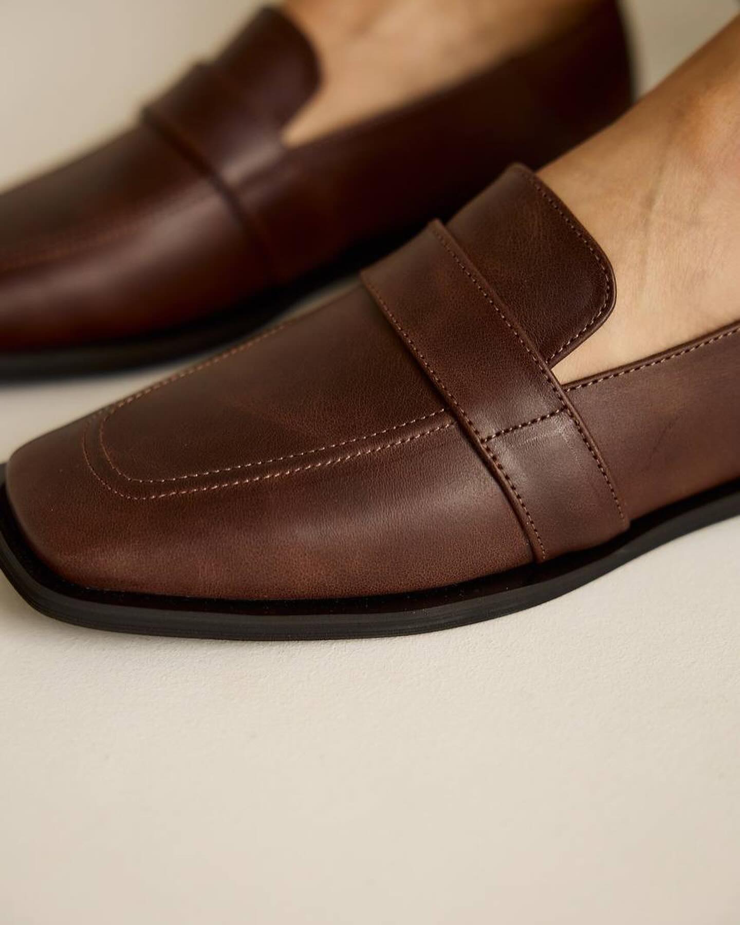 Brown leather loafers Mari