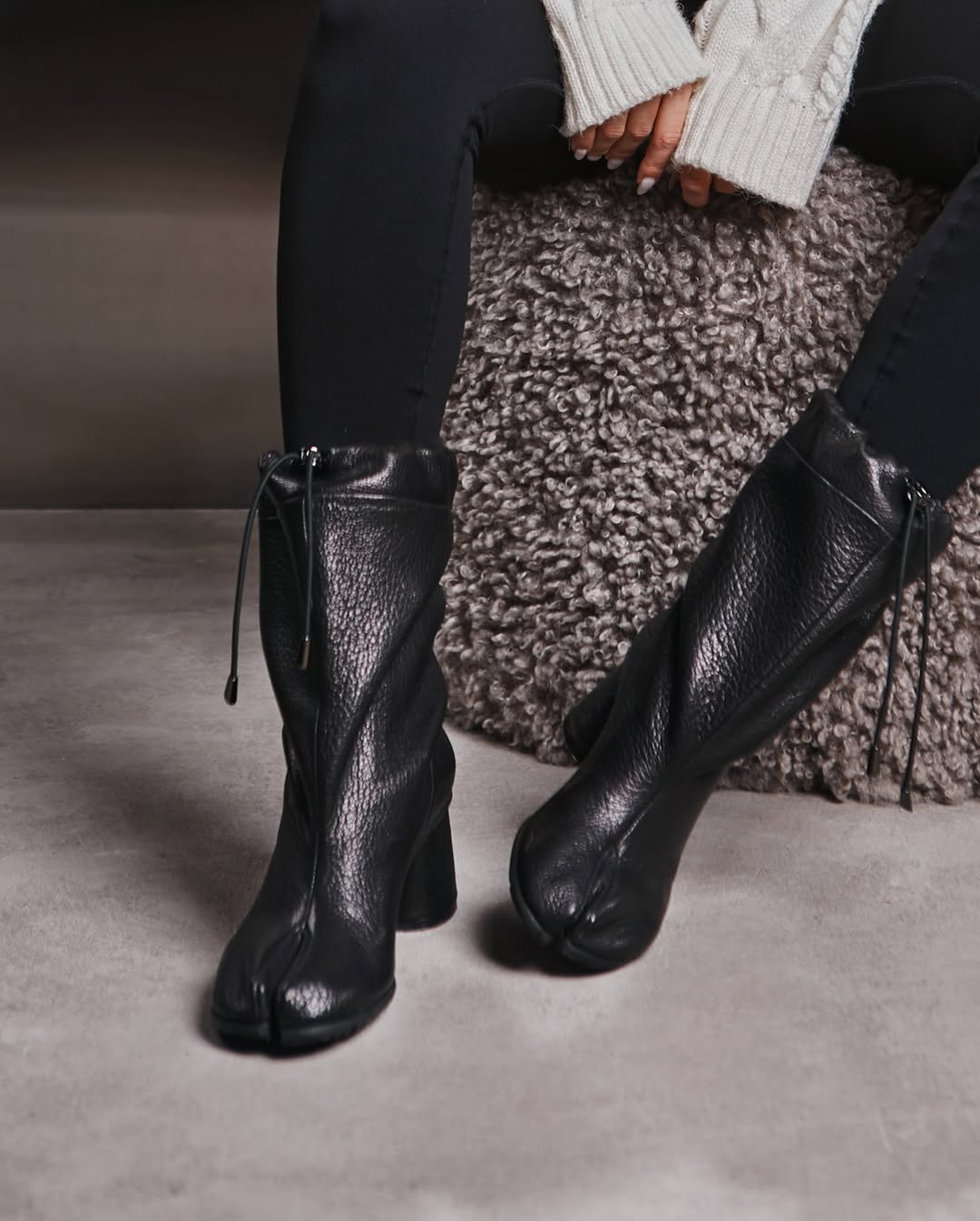 Tabi shoes black Barbara
