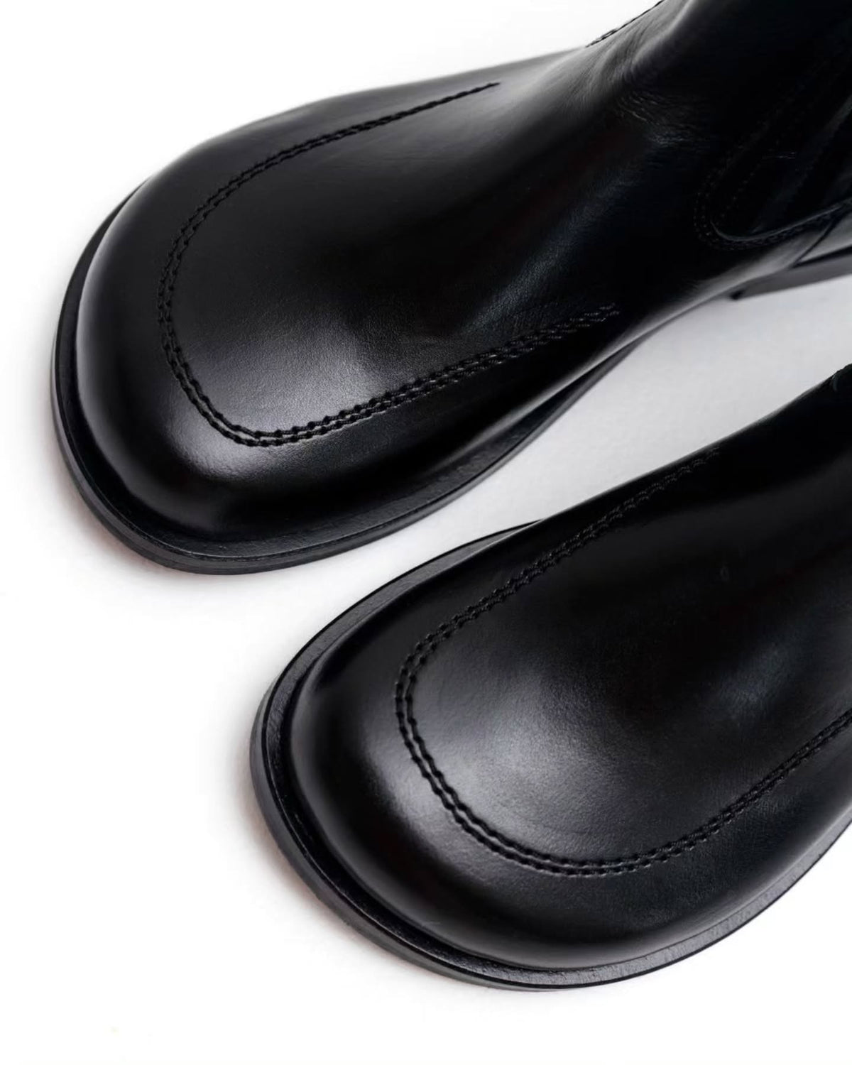 Barefoot Chelsea boots Mold