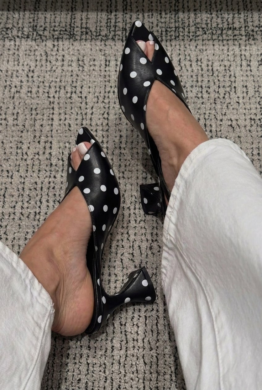 Mules Amelia