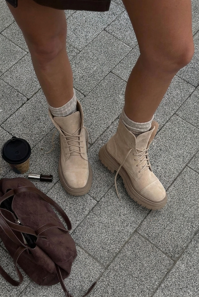 Suede boots Alisha