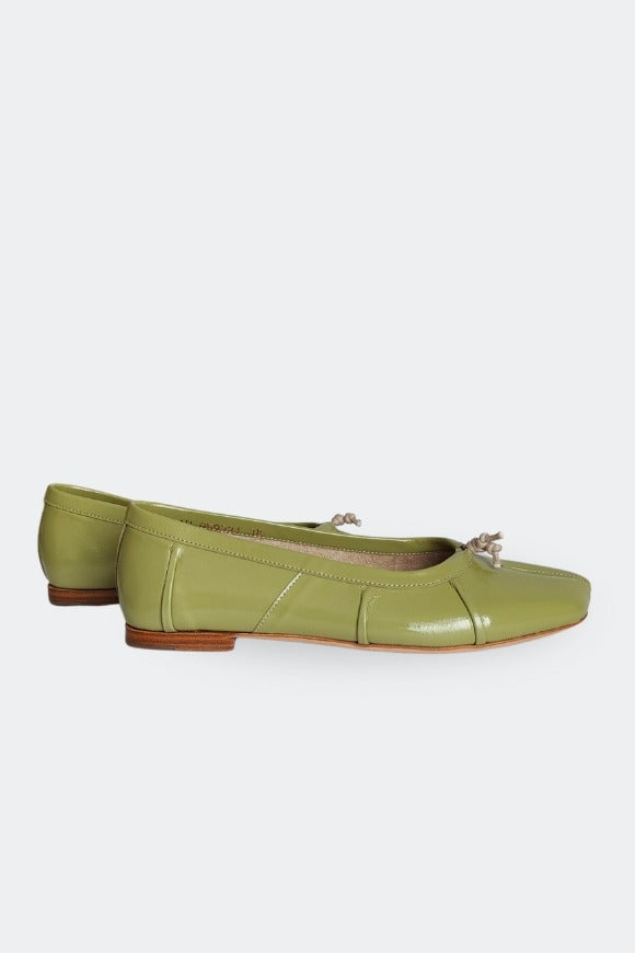 859321 Lakora tabi ballet flats