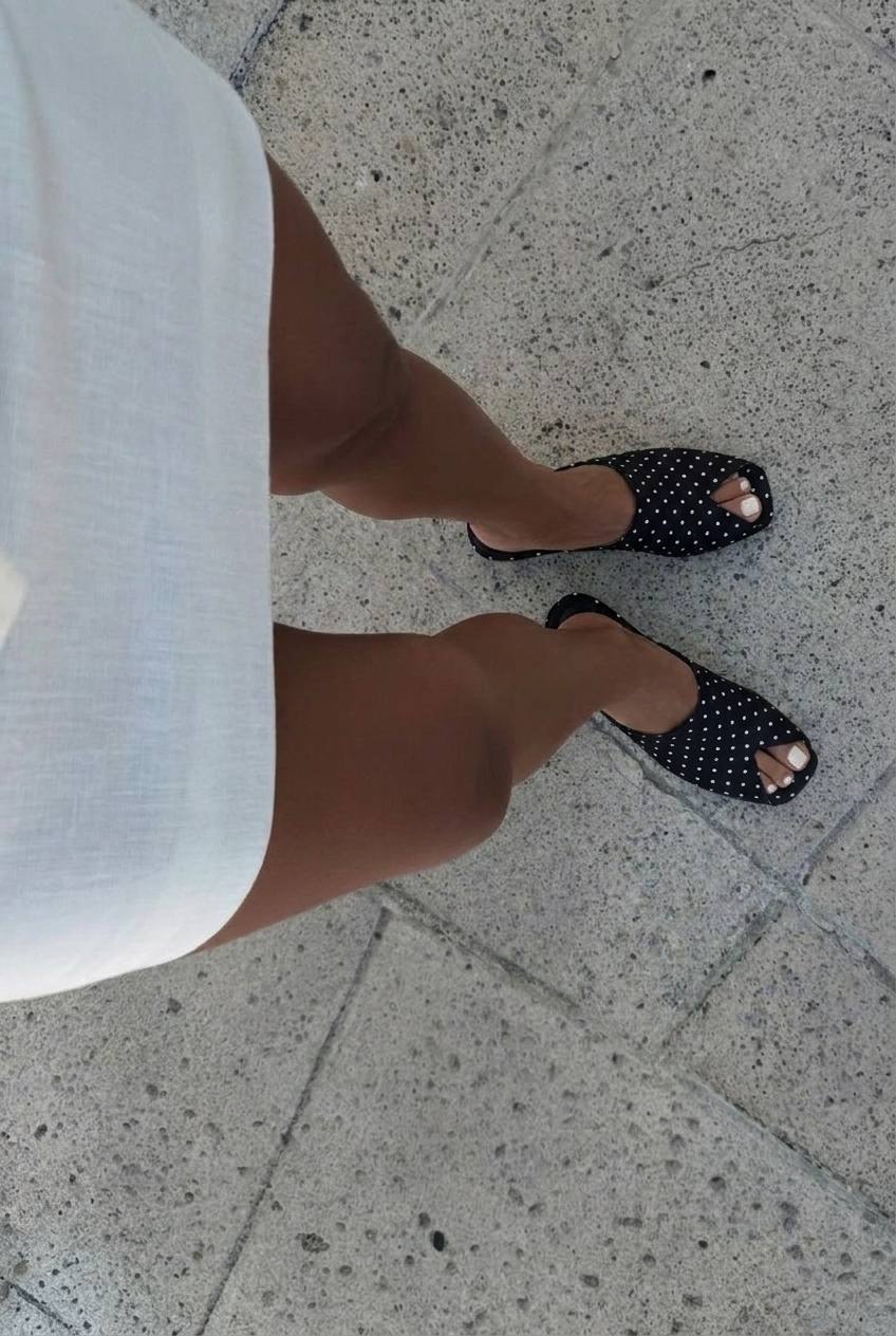 Mules Aurora